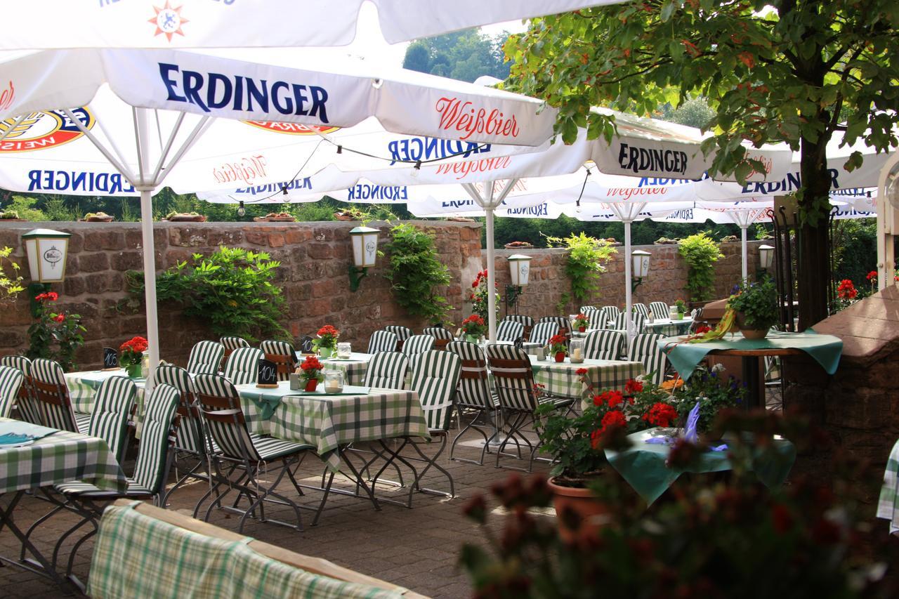 Hotel- Restaurant Zum Schwan Waldfischbach-Burgalben Exterior foto